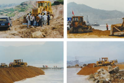 TY220榮獲國內(nèi)大馬力推土機1000小時試驗質(zhì)量第一名。