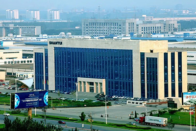 山東省正式發(fā)布首批223家“好品山東”品牌名單，“山推牌”推土機，壓路機、裝載機與履帶底盤、傳動系統(tǒng)獲得認可，榮登首批榜單。